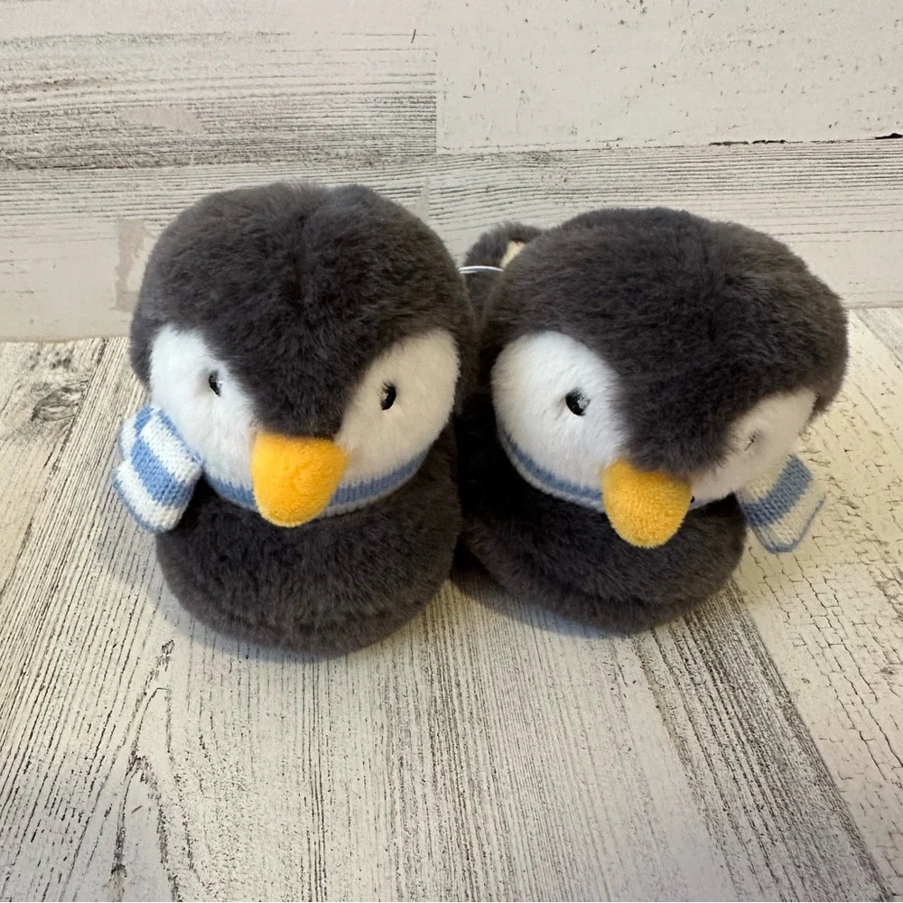 Wondershop Toddler Penguin Slippers Size S (5/6) NEW